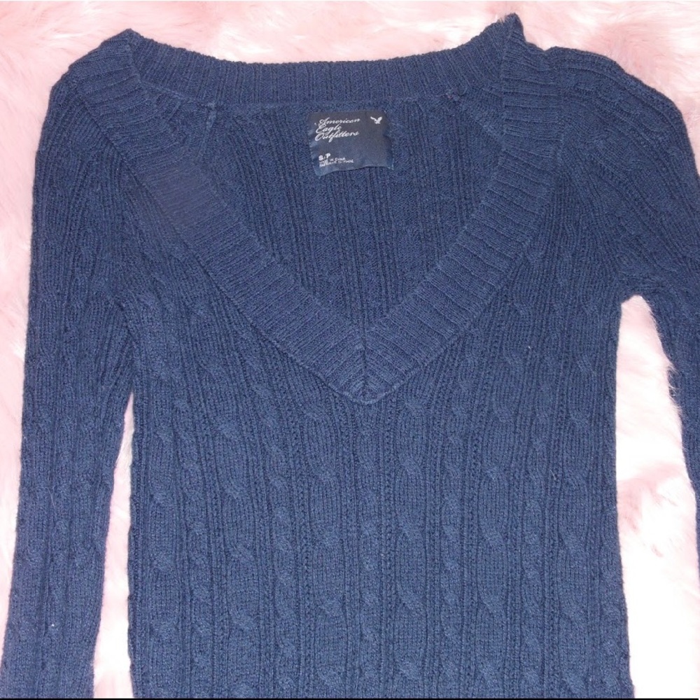 American Eagle Outfitters Sweater